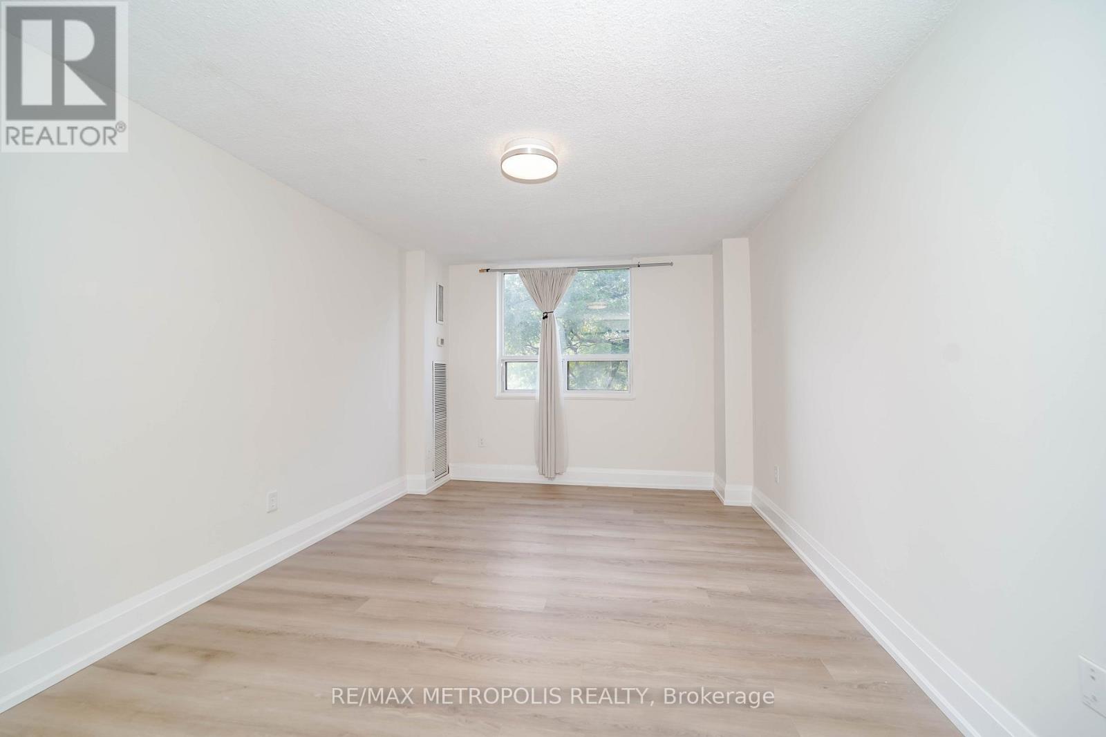 206 - 10 Muirhead Road, Toronto, Ontario  M2J 4P9 - Photo 23 - C12546160