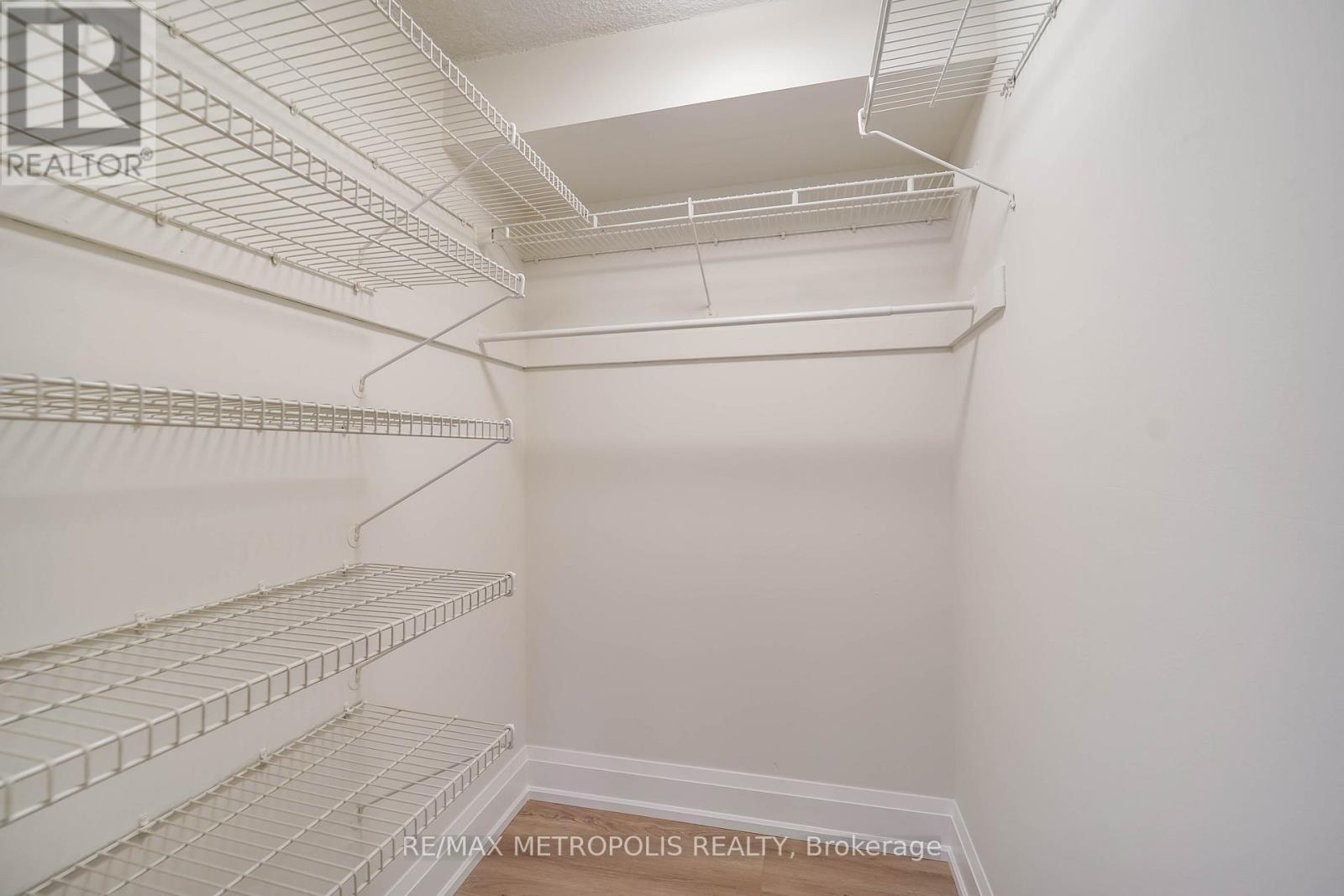 206 - 10 Muirhead Road, Toronto, Ontario  M2J 4P9 - Photo 26 - C12546160