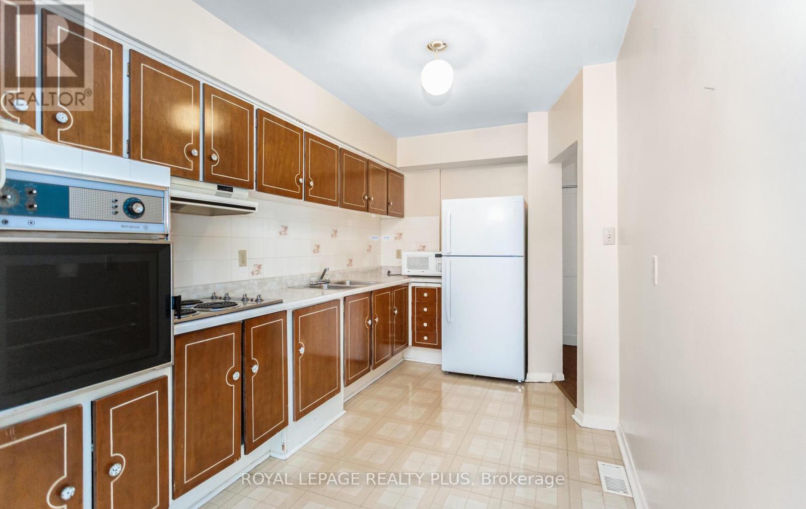 91 - 25 Esterbrooke Avenue, Toronto, Ontario  M2J 2C5 - Photo 9 - C12546204