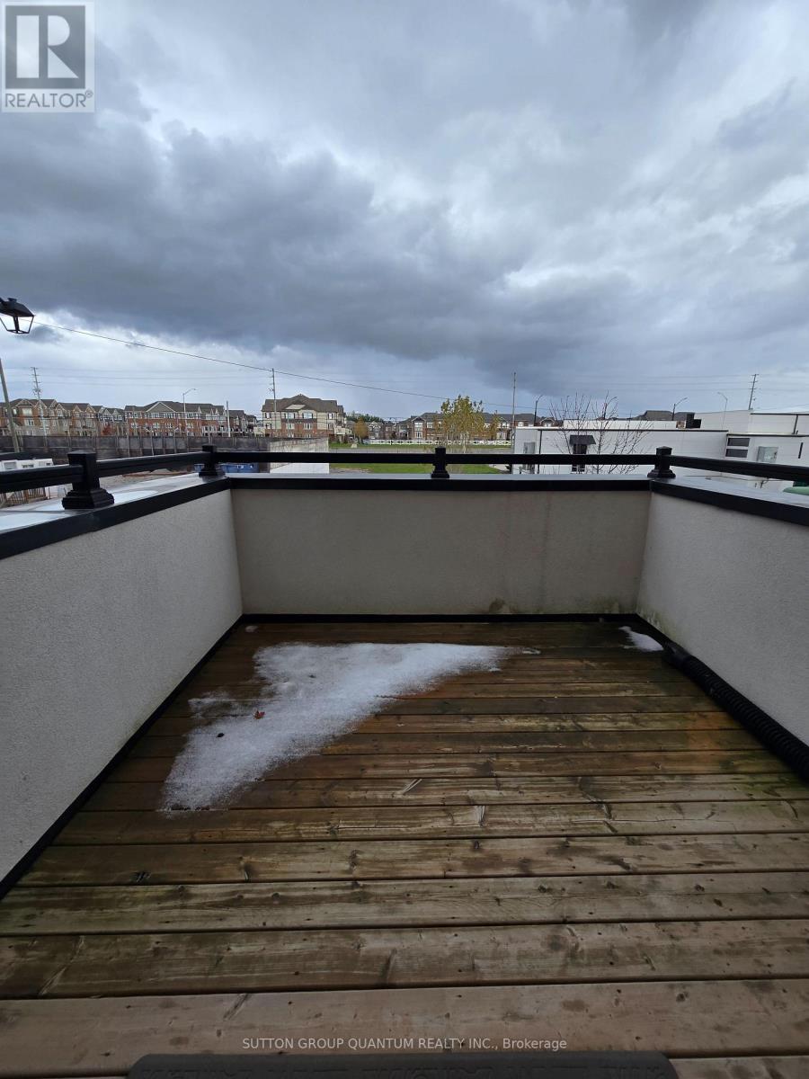 1401 Clarriage Court, Milton, Ontario  L9E 1L6 - Photo 12 - W12545904