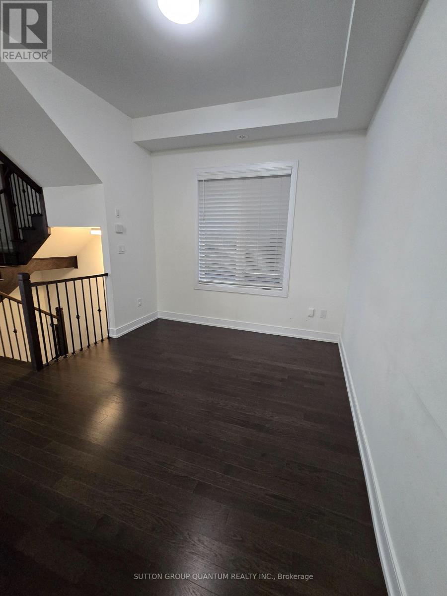 1401 Clarriage Court, Milton, Ontario  L9E 1L6 - Photo 8 - W12545904