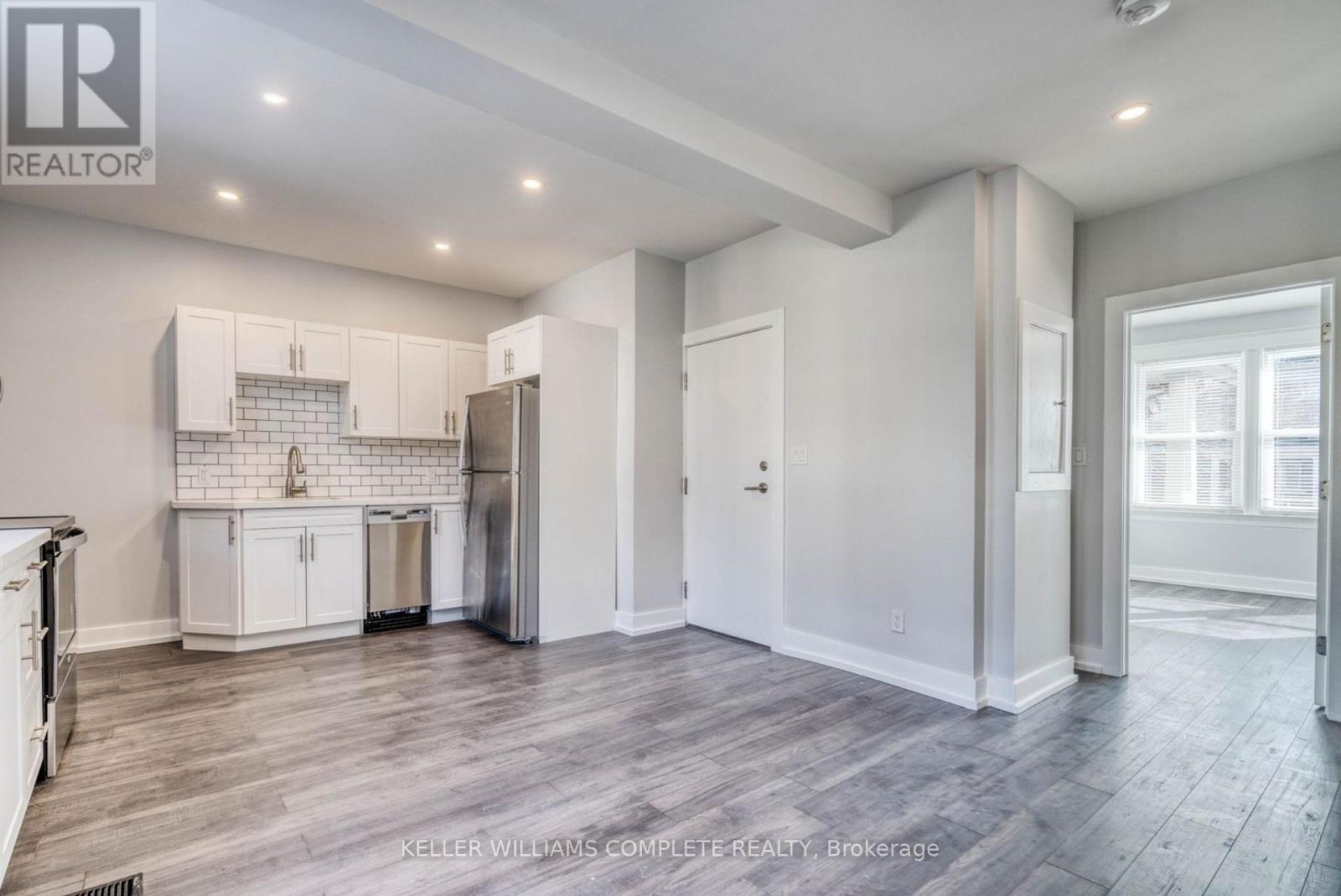 2 - 23 Gibson Avenue, Hamilton, Ontario  L8L 6J4 - Photo 7 - X12542214