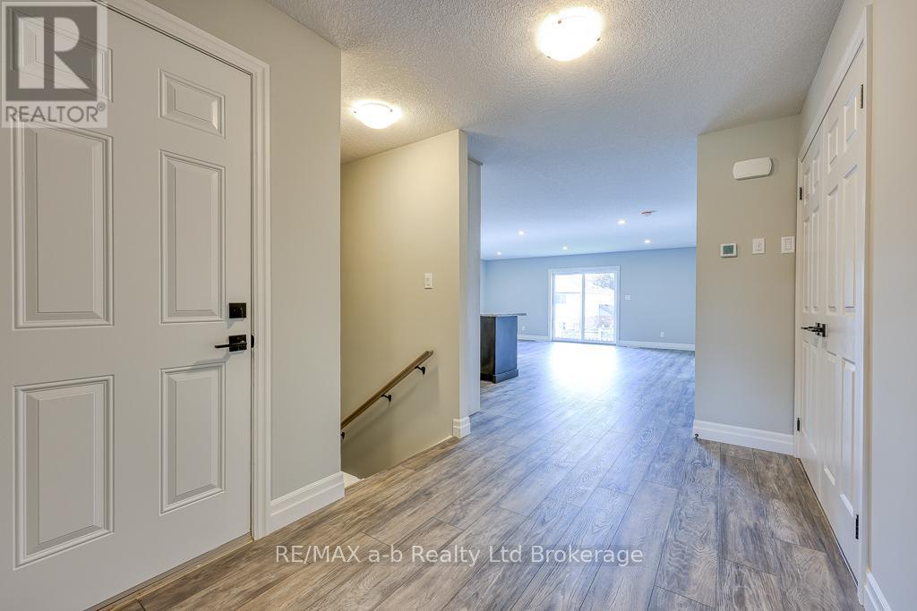 129 Lossing Drive, Norwich, Ontario N0J 1P0 - Photo 14 - X12546322