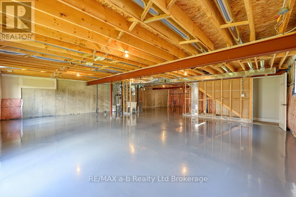 129 Lossing Drive, Norwich, Ontario N0J 1P0 - Photo 25 - X12546322