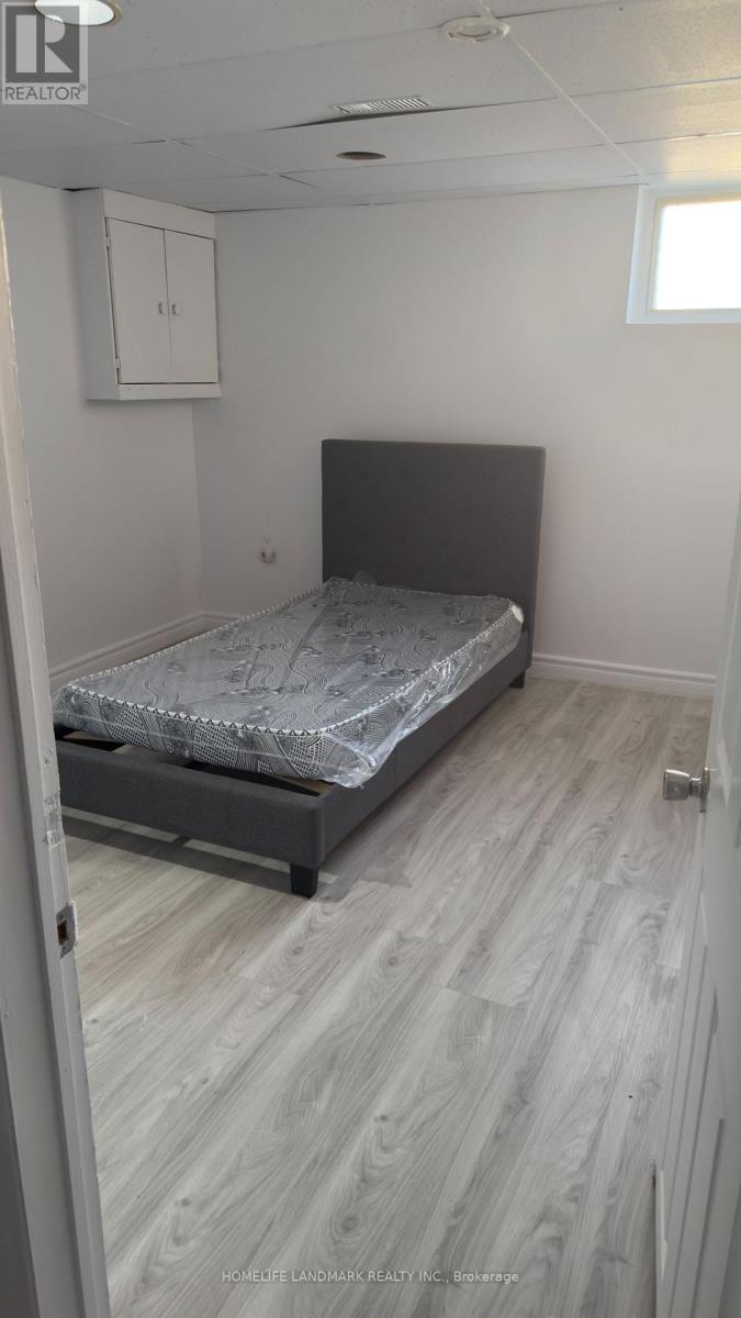 29 Penzance Drive, Toronto, Ontario  M1K 4Z4 - Photo 5 - E12546166