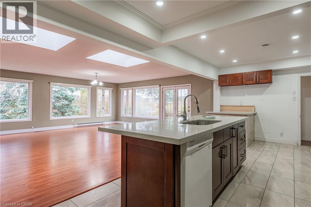 1242 Rebecca Street, Oakville, Ontario L6L 1Z2 - Photo 7 - 40788370