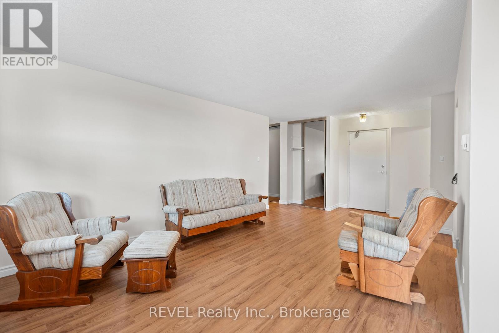 411 - 365 Geneva Street, St. Catharines, Ontario L2N 5S7 - Photo 12 - X12546372