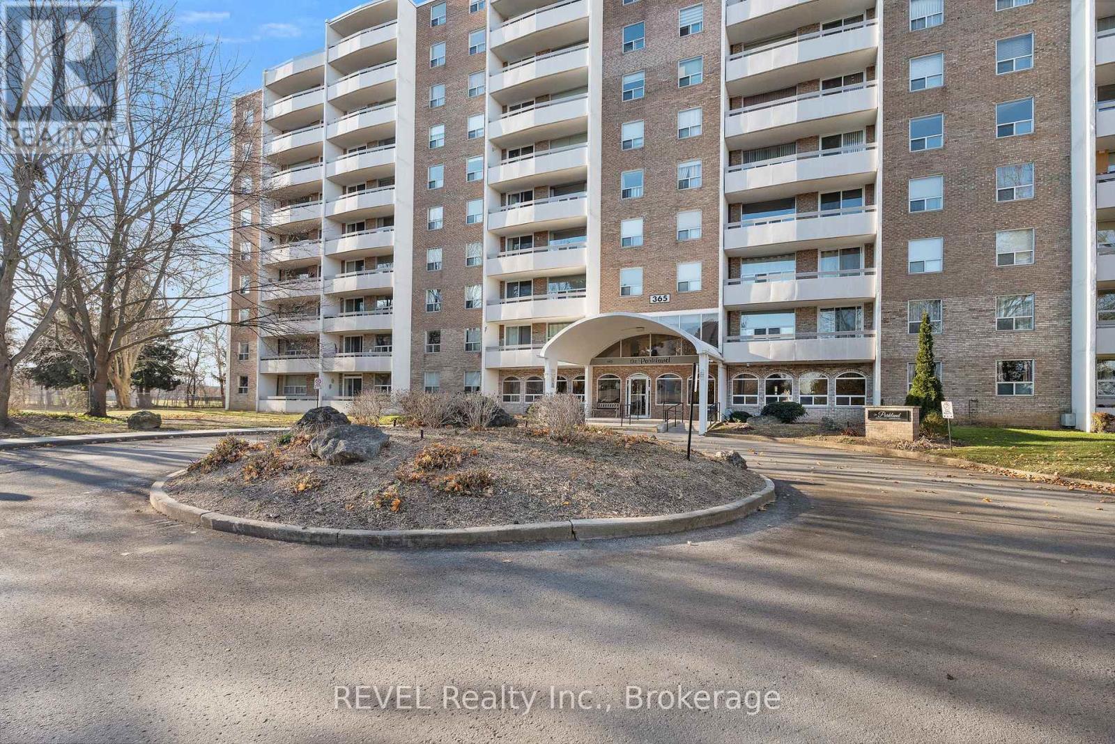 411 - 365 Geneva Street, St. Catharines, Ontario L2N 5S7 - Photo 3 - X12546372