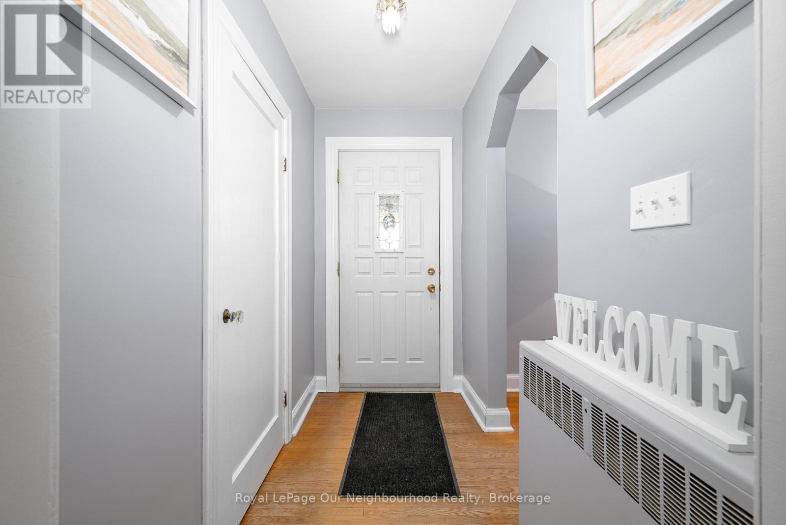 221 Liberty Street N, Clarington, Ontario L1C 2M6 - Photo 4 - E12546378