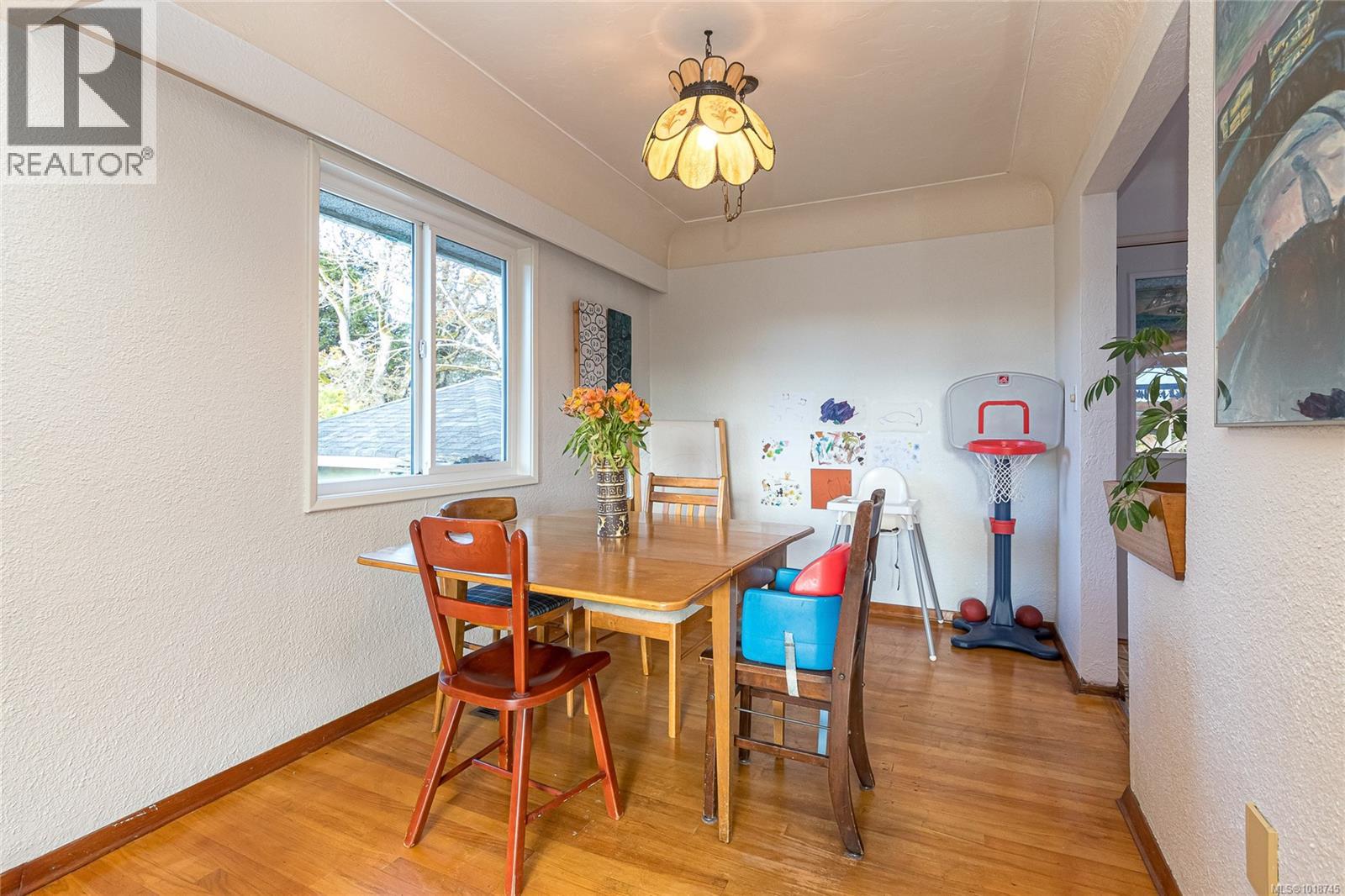 870 Beckwith Ave, Saanich, British Columbia  V8X 3S4 - Photo 11 - 1018745