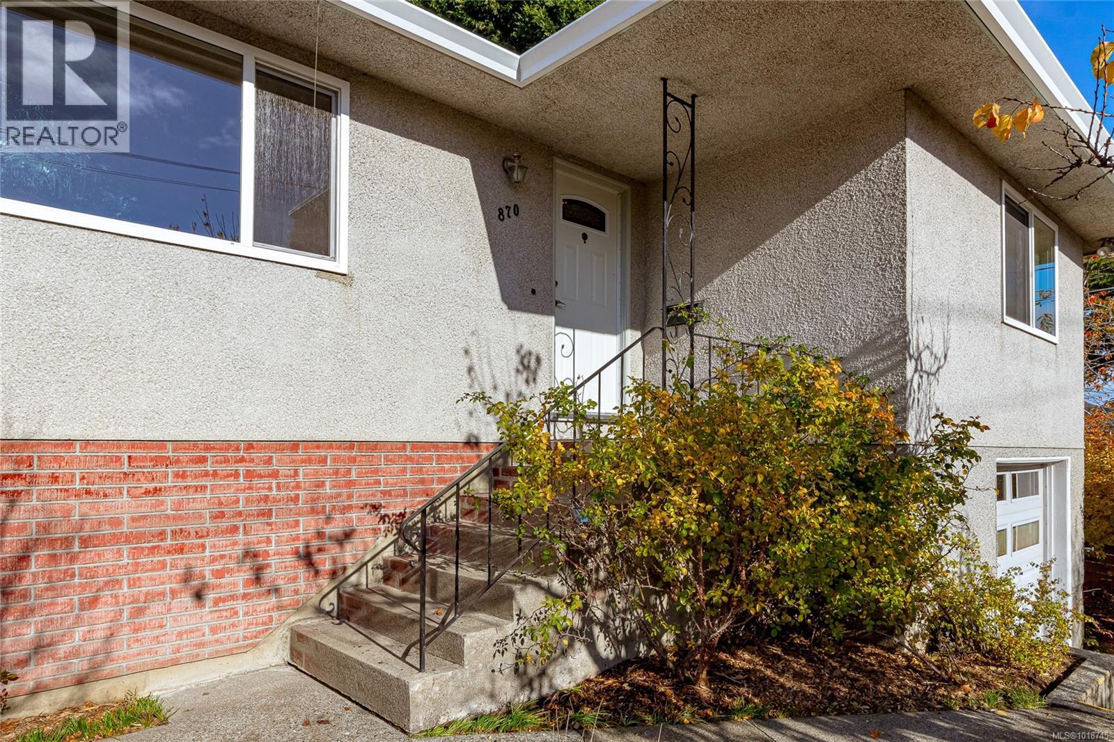 870 Beckwith Ave, Saanich, British Columbia  V8X 3S4 - Photo 2 - 1018745