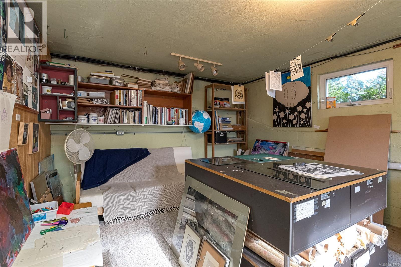 870 Beckwith Ave, Saanich, British Columbia  V8X 3S4 - Photo 31 - 1018745