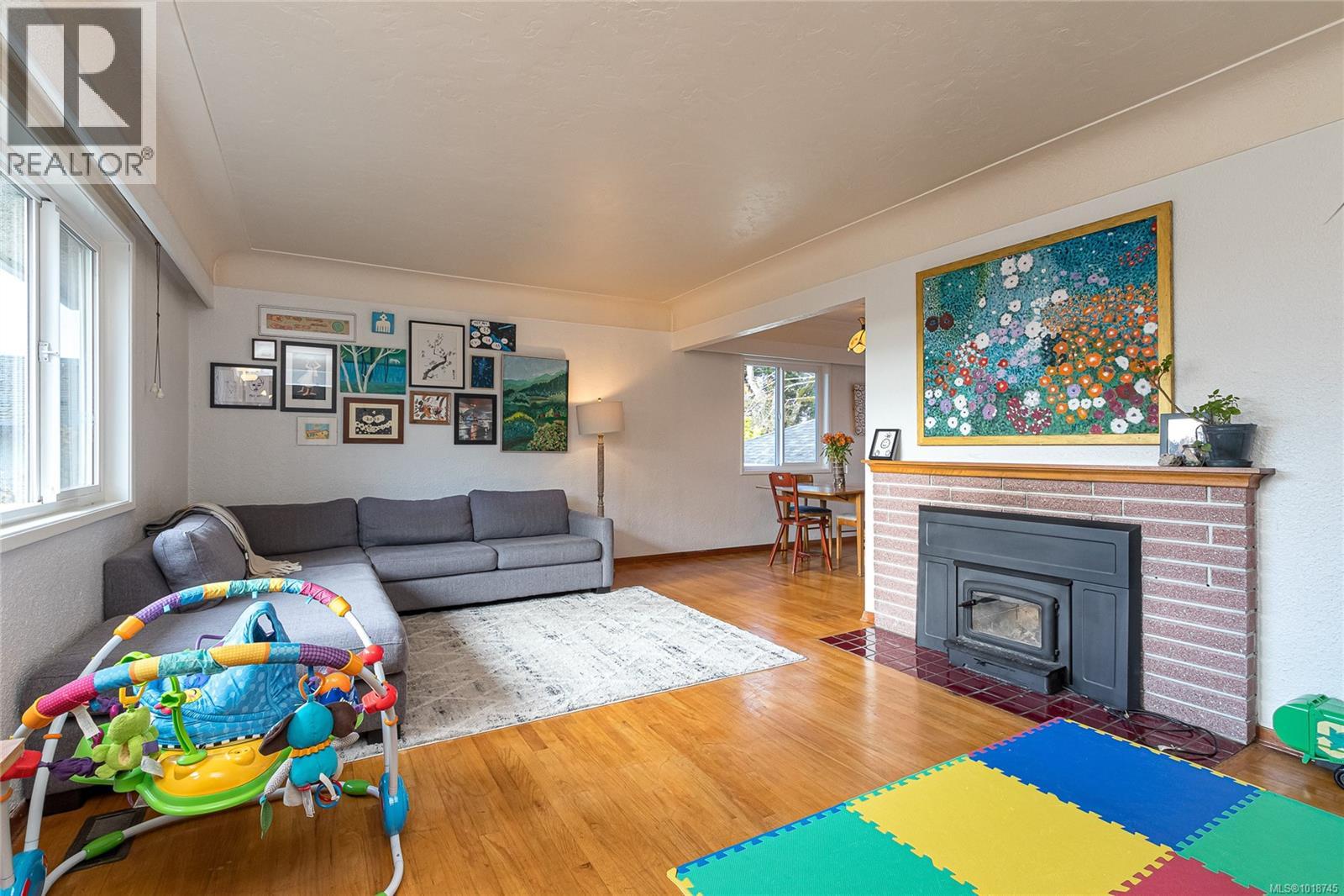 870 Beckwith Ave, Saanich, British Columbia  V8X 3S4 - Photo 7 - 1018745