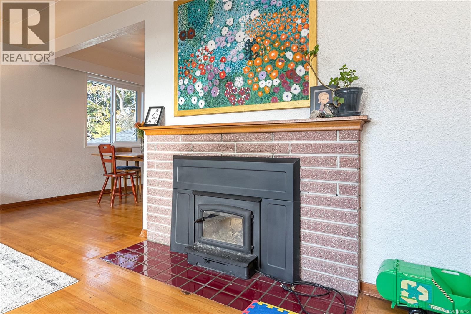 870 Beckwith Ave, Saanich, British Columbia  V8X 3S4 - Photo 8 - 1018745