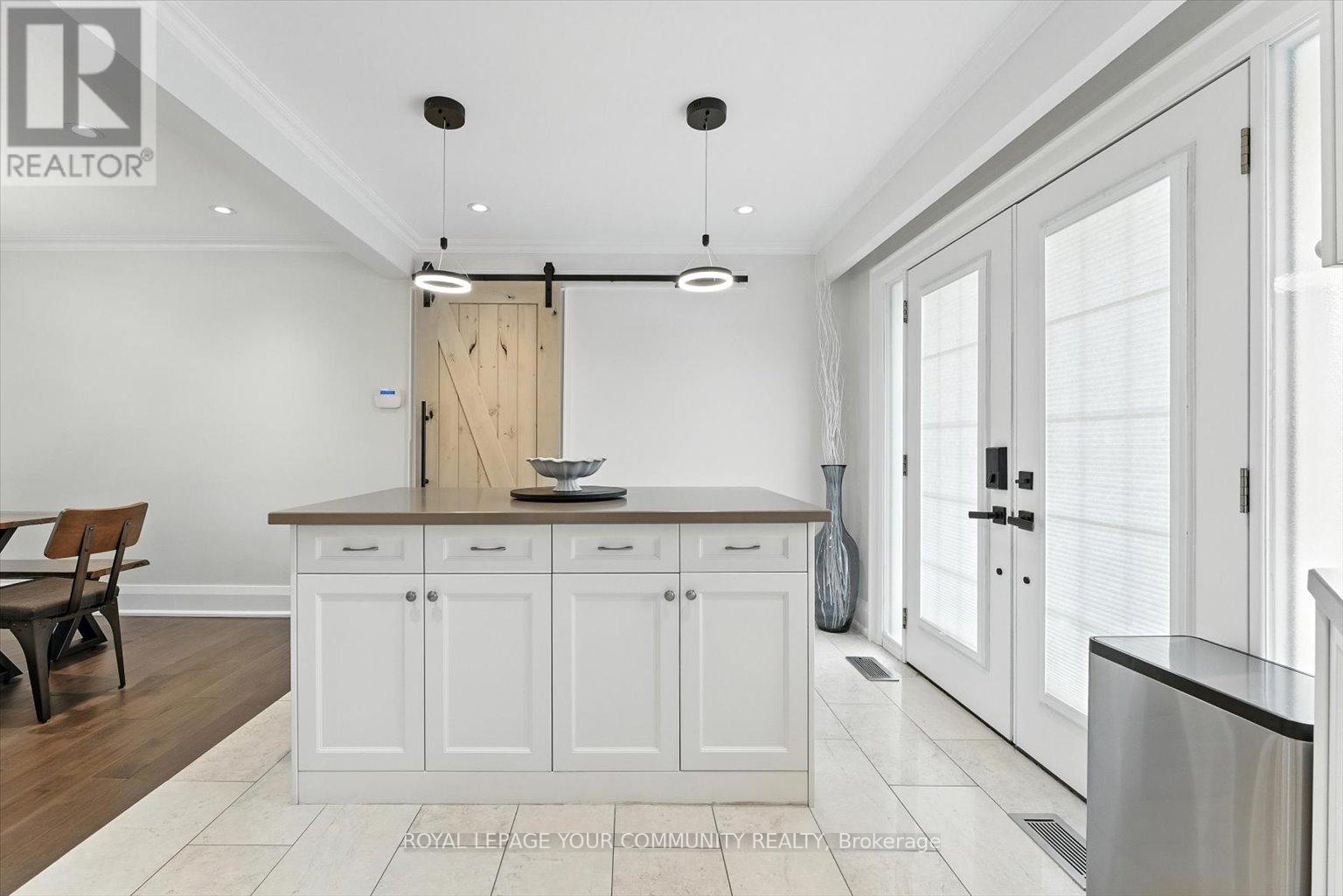 165 Clearview Heights, King, Ontario  L7B 1H2 - Photo 11 - N12546200