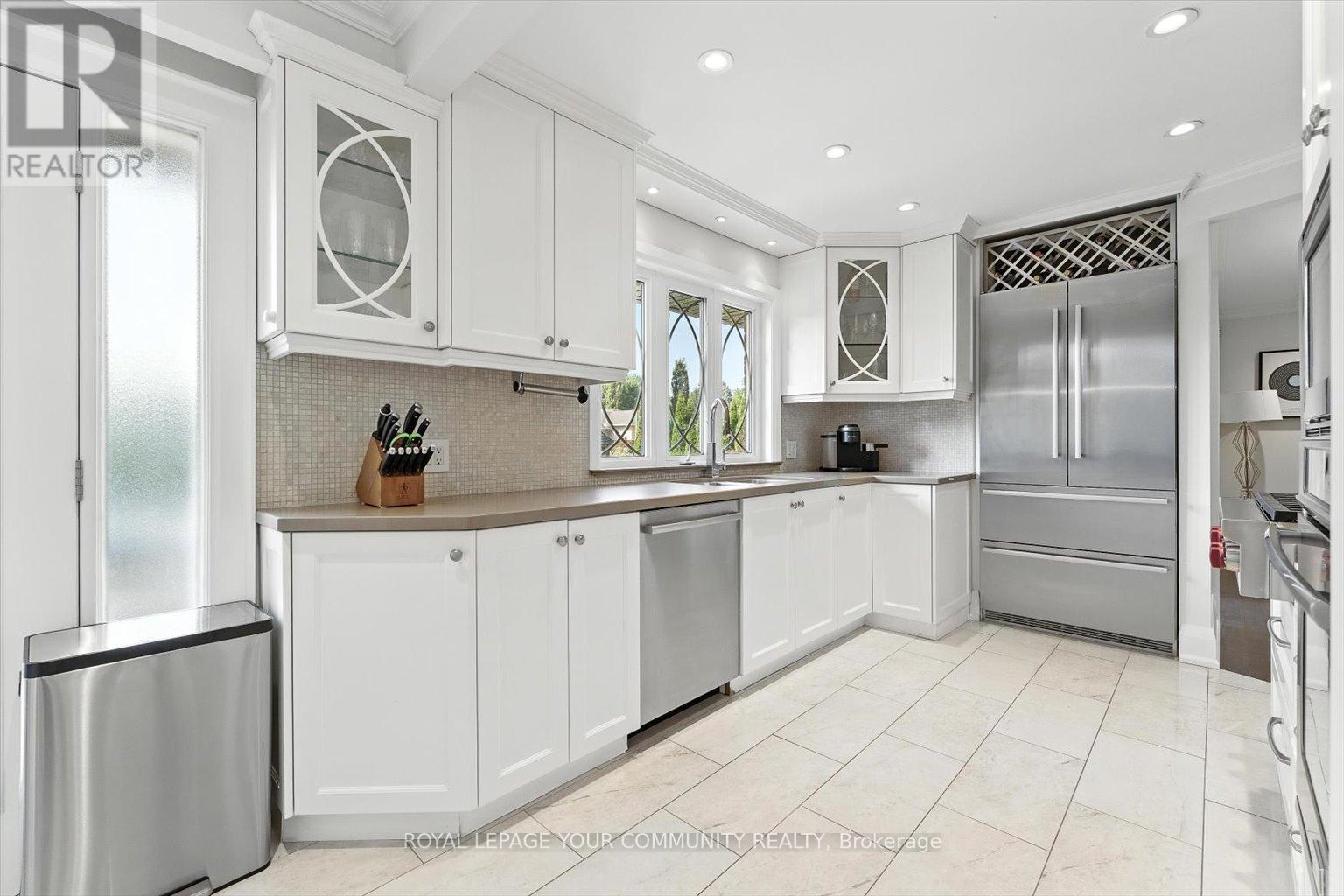 165 Clearview Heights, King, Ontario  L7B 1H2 - Photo 12 - N12546200