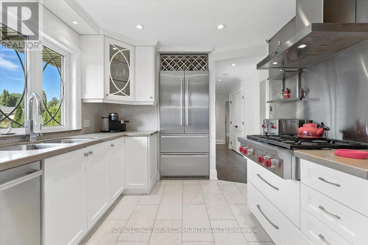 165 Clearview Heights, King, Ontario  L7B 1H2 - Photo 15 - N12546200