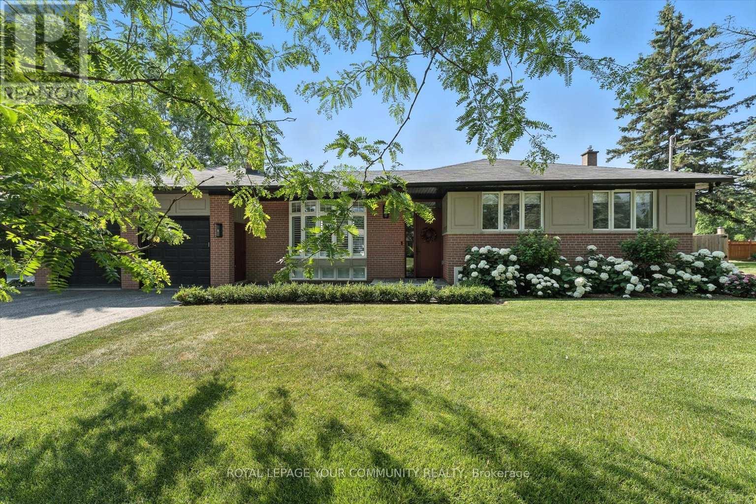 165 Clearview Heights, King, Ontario  L7B 1H2 - Photo 2 - N12546200