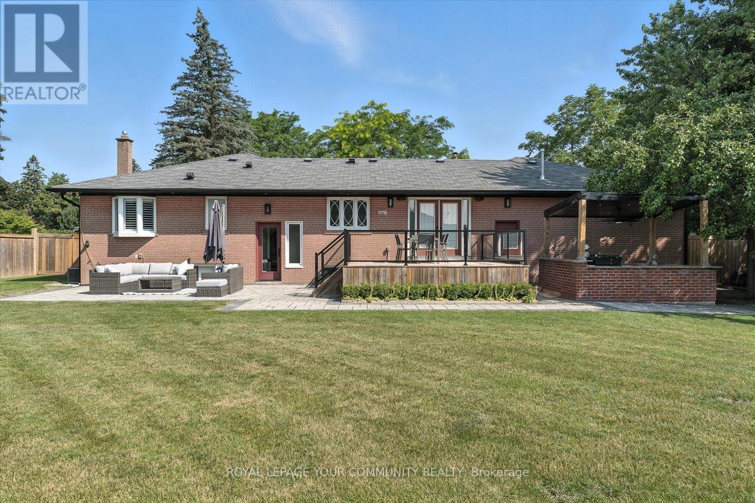 165 Clearview Heights, King, Ontario  L7B 1H2 - Photo 47 - N12546200