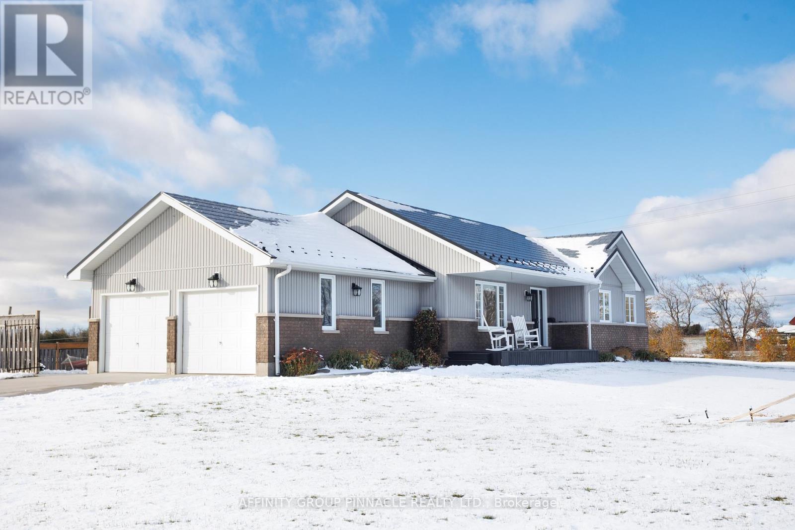 2017 Sturgeon Road, Kawartha Lakes, Ontario K0M 1L0 - Photo 2 - X12546250