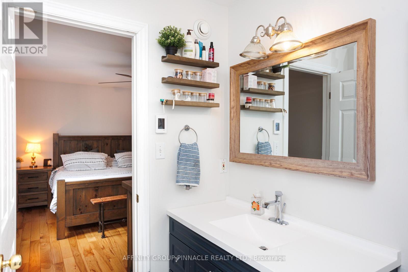 2017 Sturgeon Road, Kawartha Lakes, Ontario K0M 1L0 - Photo 27 - X12546250