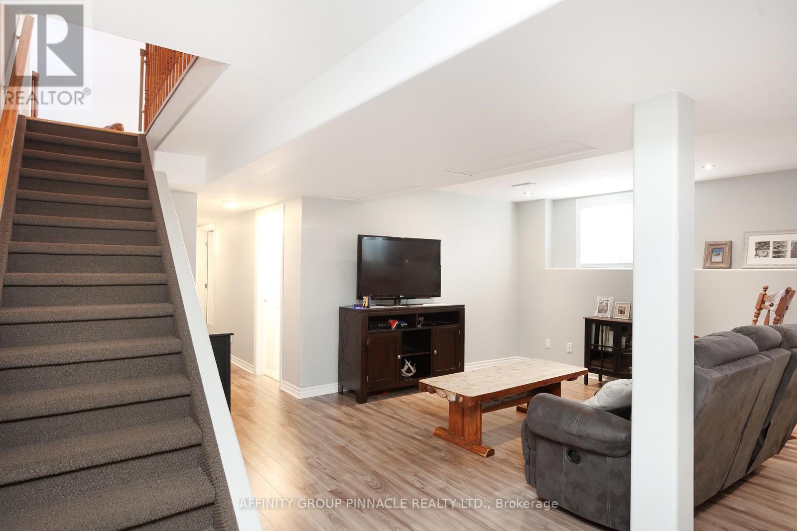 2017 Sturgeon Road, Kawartha Lakes, Ontario K0M 1L0 - Photo 28 - X12546250