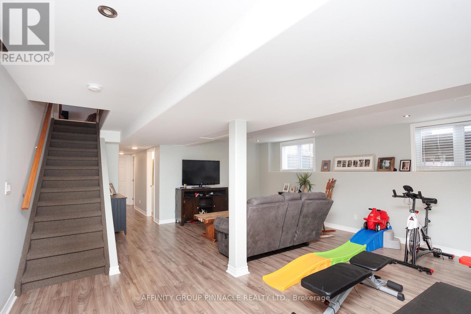 2017 Sturgeon Road, Kawartha Lakes, Ontario K0M 1L0 - Photo 29 - X12546250