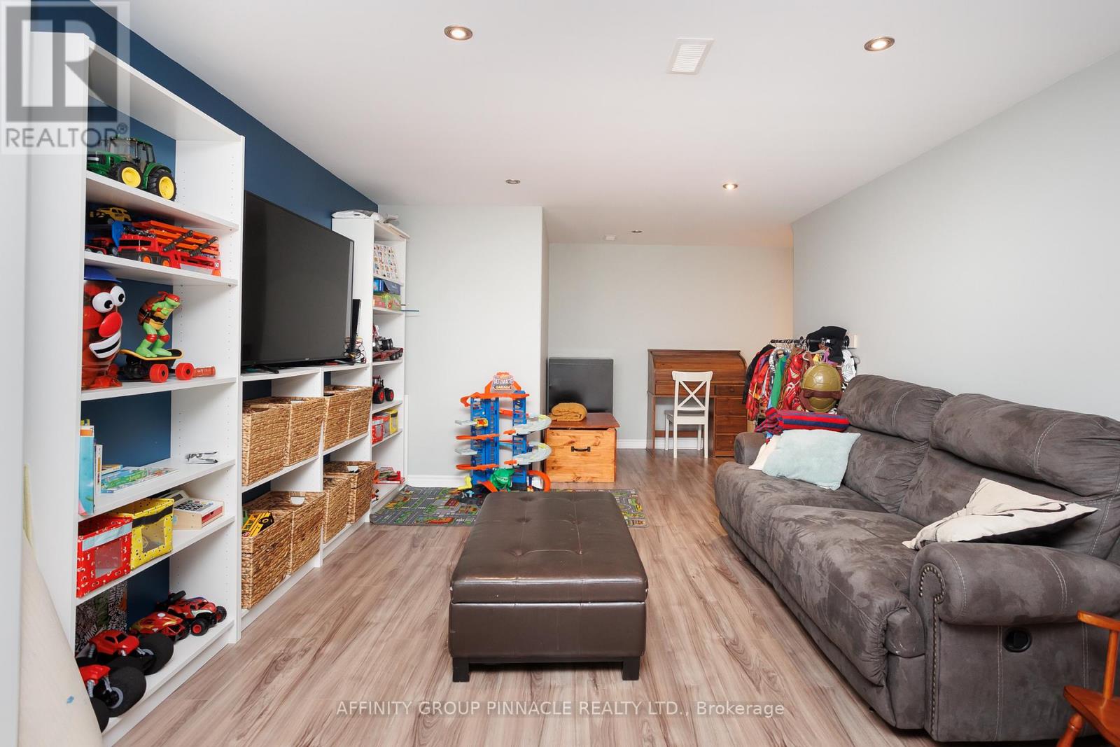 2017 Sturgeon Road, Kawartha Lakes, Ontario K0M 1L0 - Photo 33 - X12546250