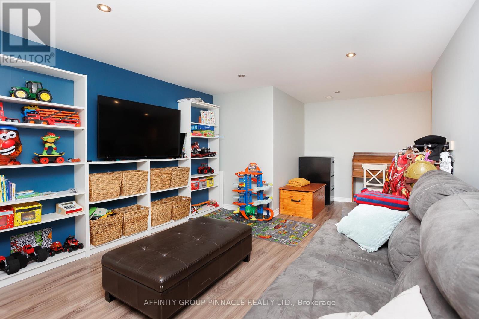 2017 Sturgeon Road, Kawartha Lakes, Ontario K0M 1L0 - Photo 34 - X12546250