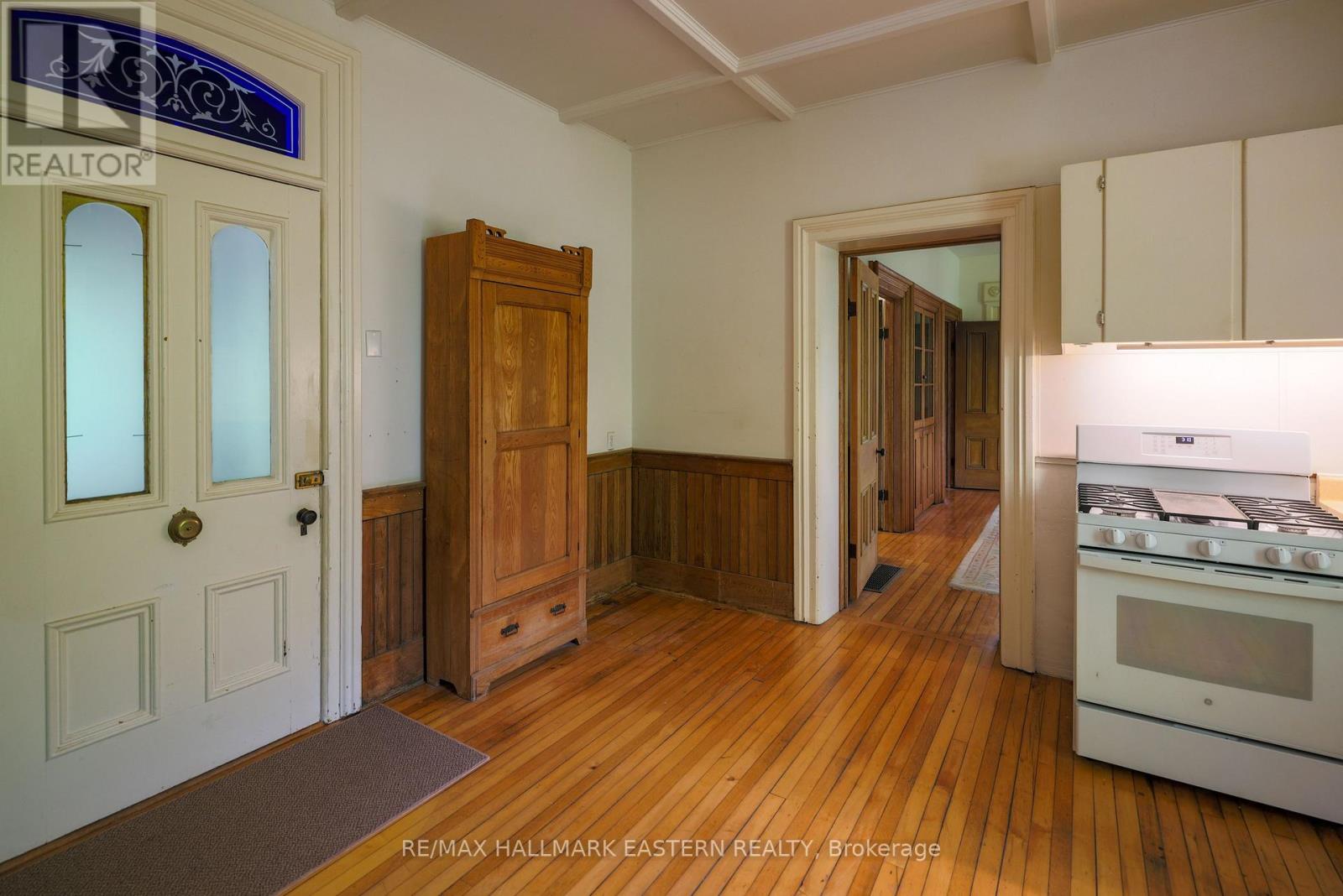 4372 County Road 29, Douro-Dummer, Ontario K0L 2H0 - Photo 11 - X12546334