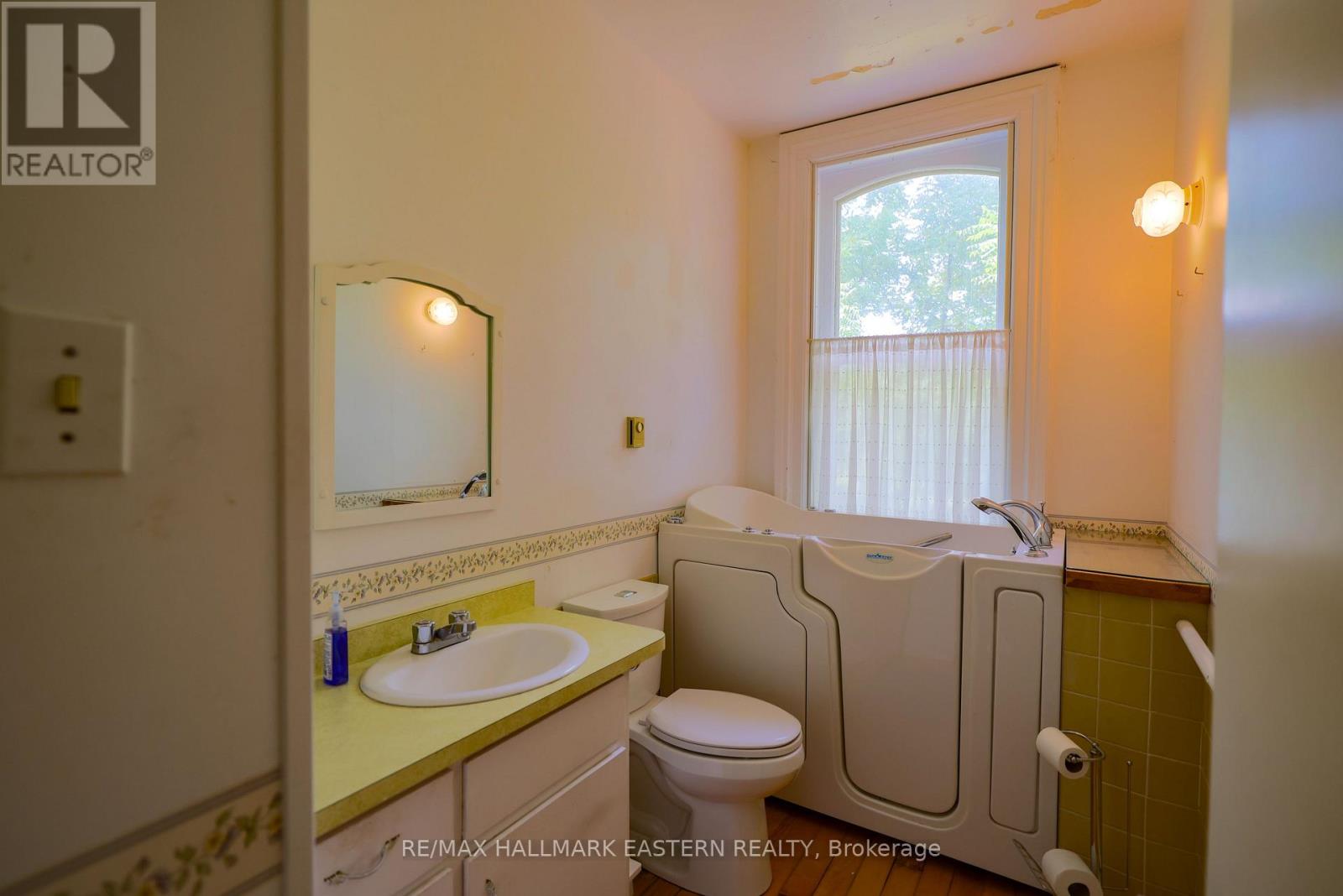 4372 County Road 29, Douro-Dummer, Ontario K0L 2H0 - Photo 23 - X12546334