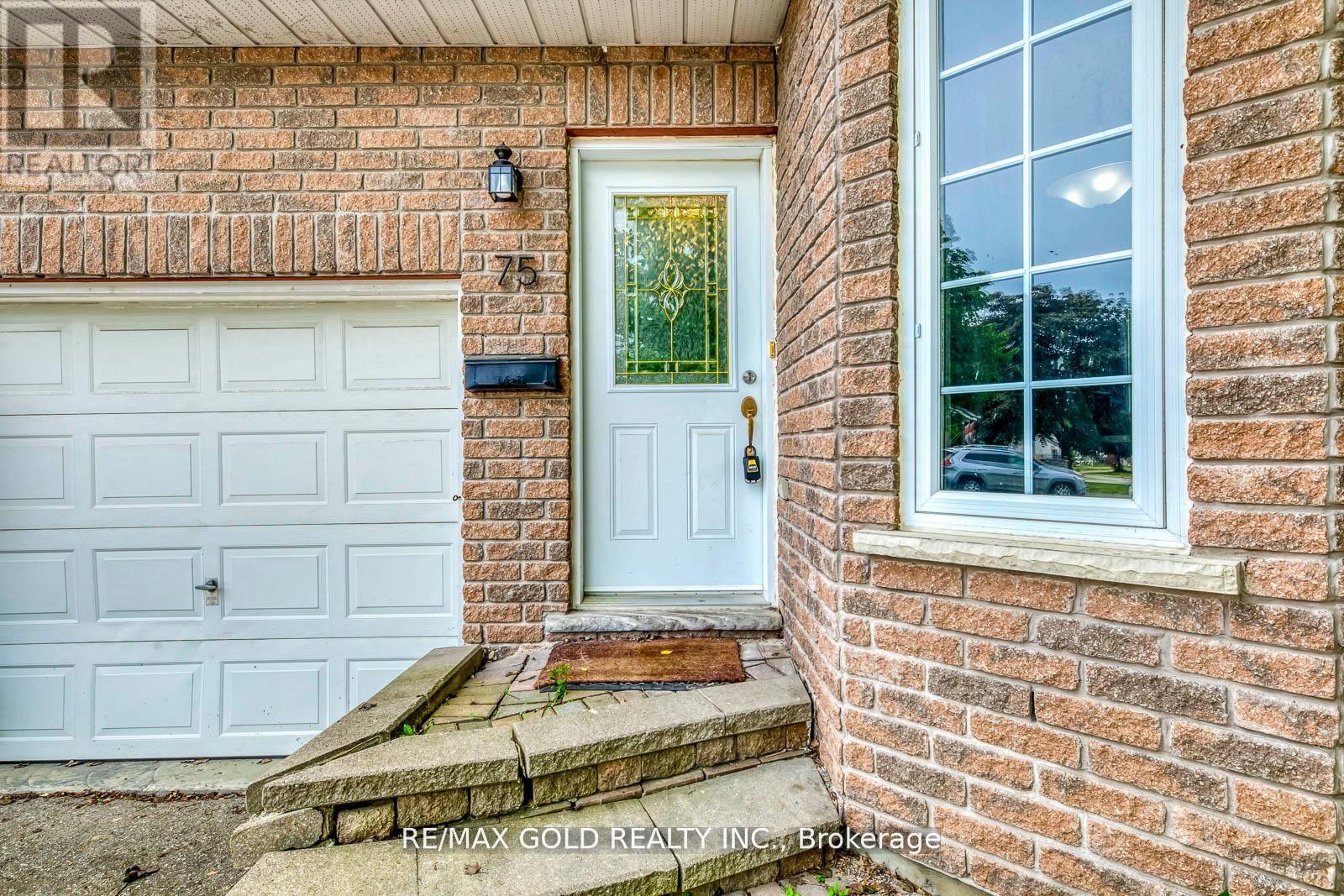 75 Campbell Avenue, Barrie, Ontario  L4N 2T2 - Photo 3 - S12546208