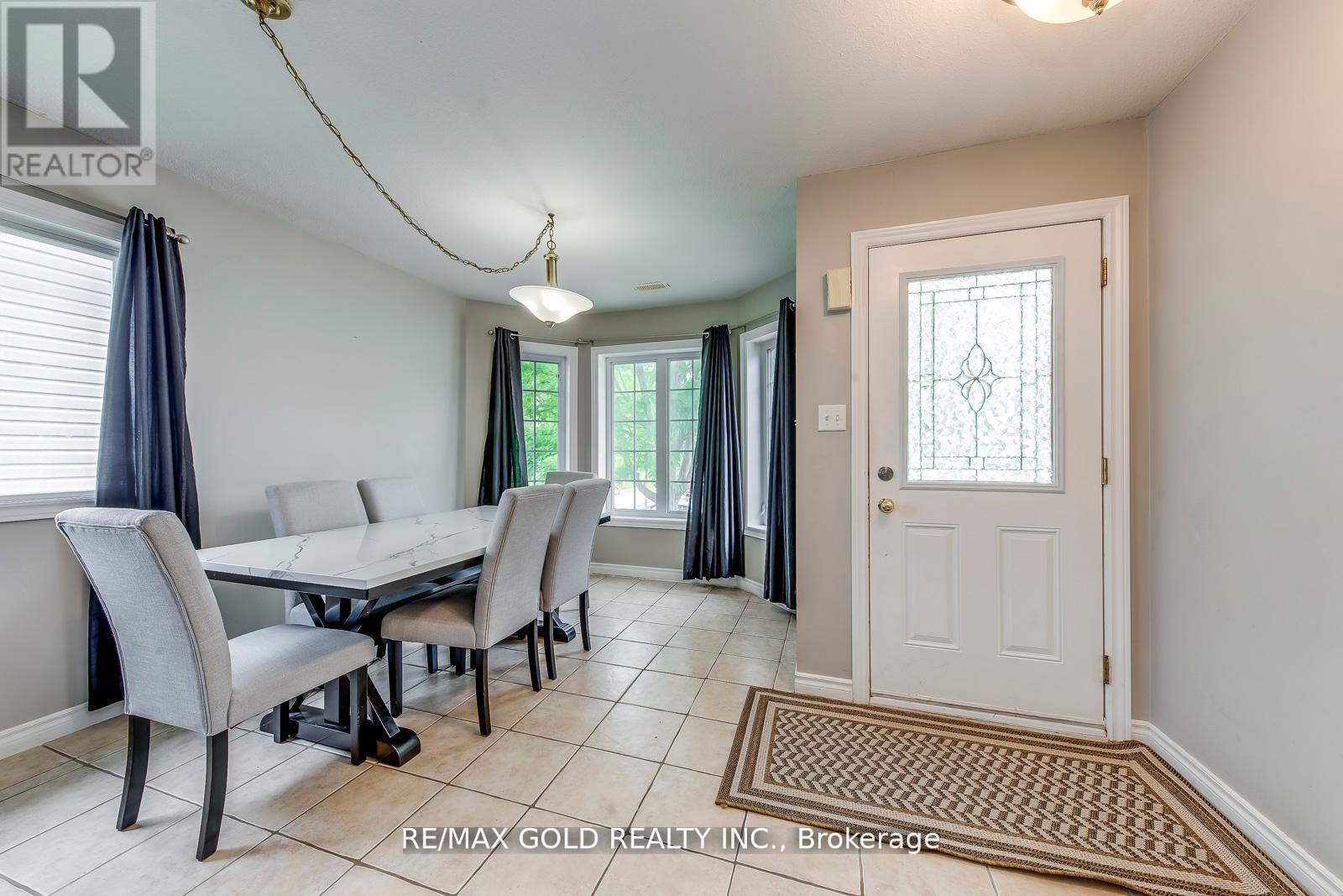 75 Campbell Avenue, Barrie, Ontario  L4N 2T2 - Photo 4 - S12546208