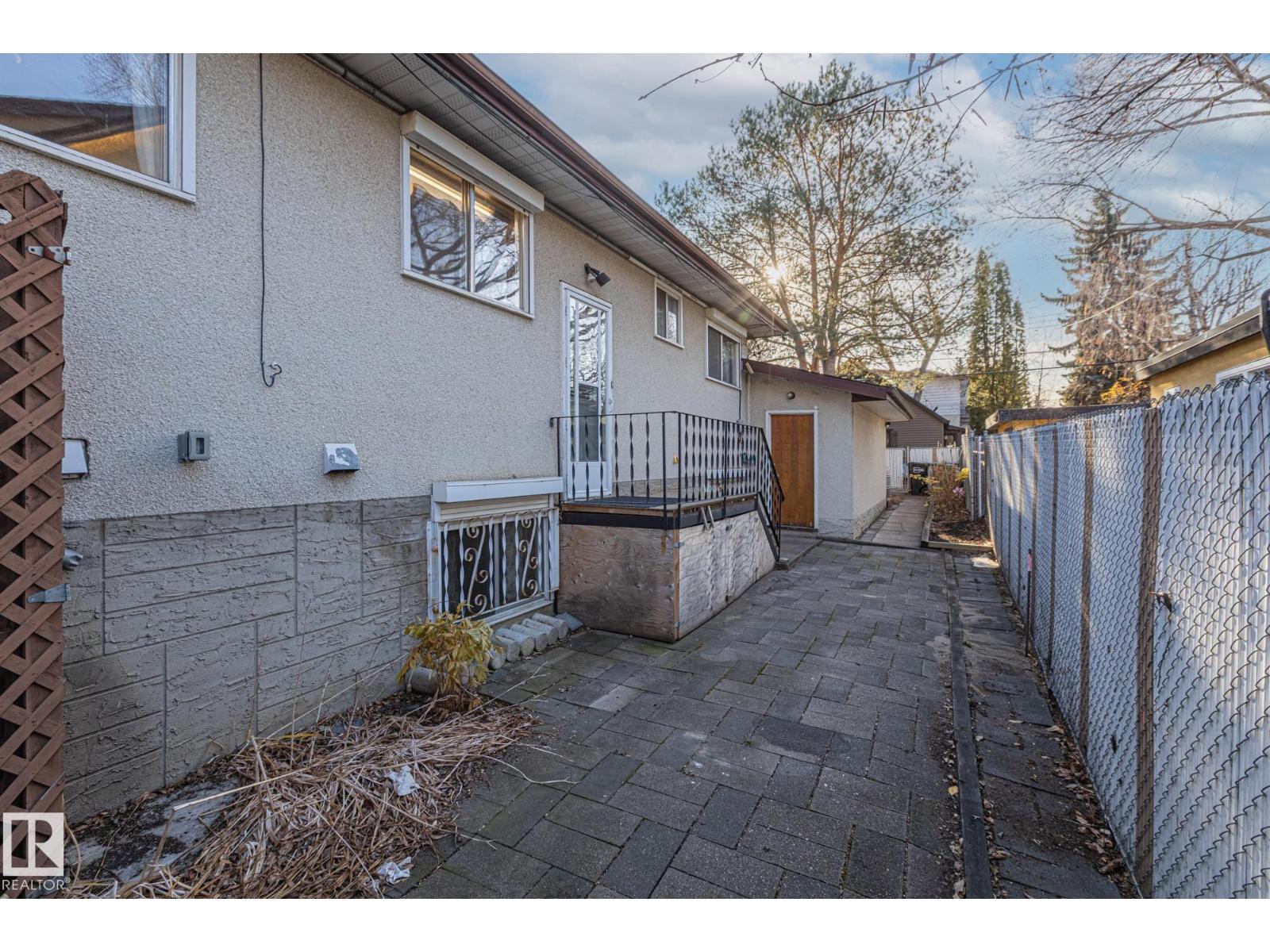 8570 89 St Nw, Edmonton, Alberta  T6C 3K3 - Photo 29 - E4465765