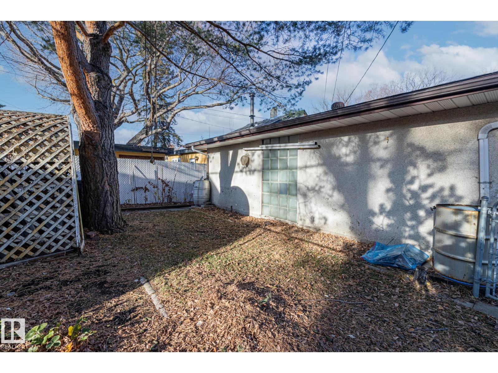 8570 89 St Nw, Edmonton, Alberta  T6C 3K3 - Photo 33 - E4465765