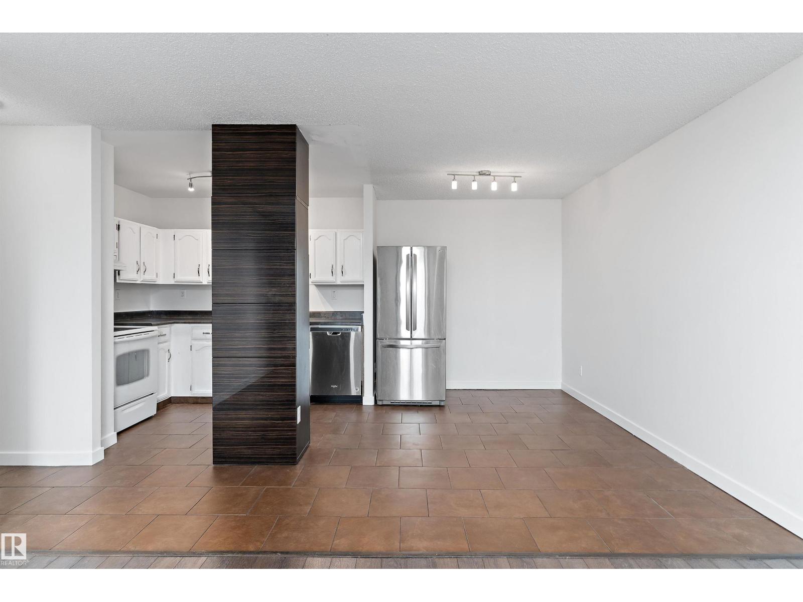 #408 10145 109 St Nw, Edmonton, Alberta  T5J 3M5 - Photo 11 - E4465766