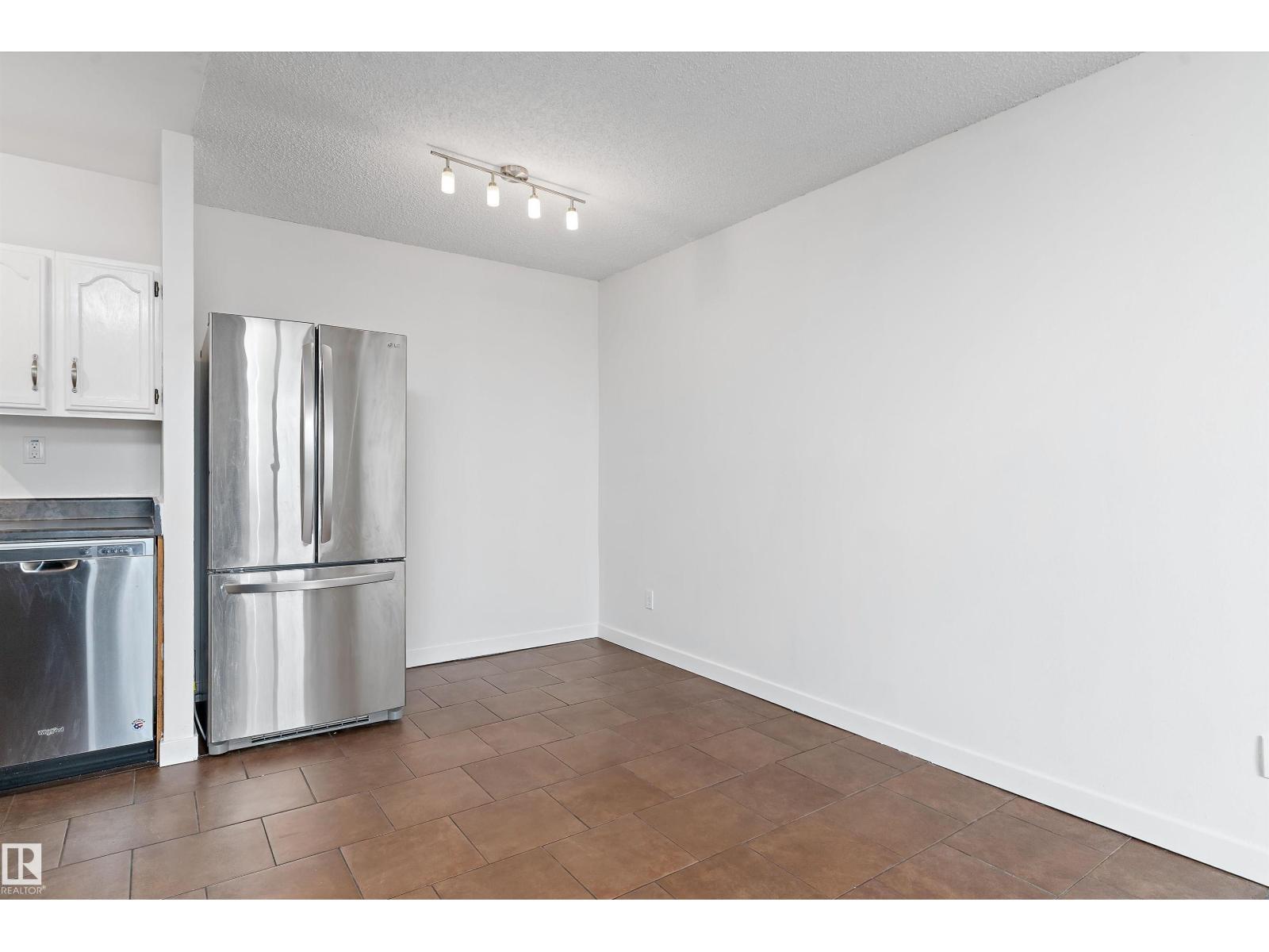 #408 10145 109 St Nw, Edmonton, Alberta  T5J 3M5 - Photo 12 - E4465766