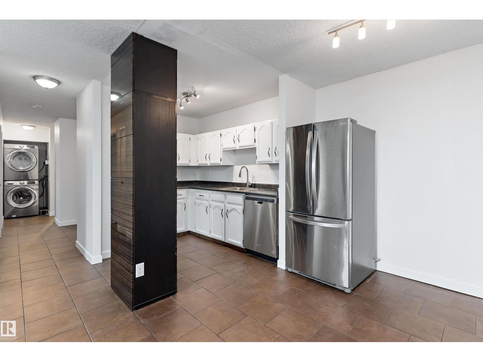 #408 10145 109 St Nw, Edmonton, Alberta  T5J 3M5 - Photo 8 - E4465766