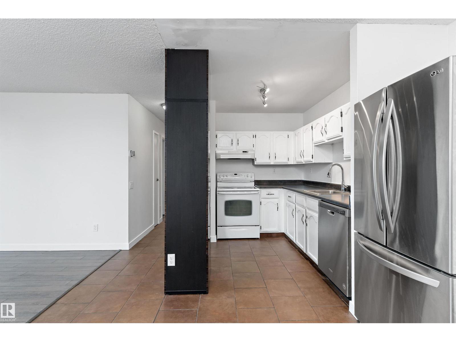 #408 10145 109 St Nw, Edmonton, Alberta  T5J 3M5 - Photo 9 - E4465766