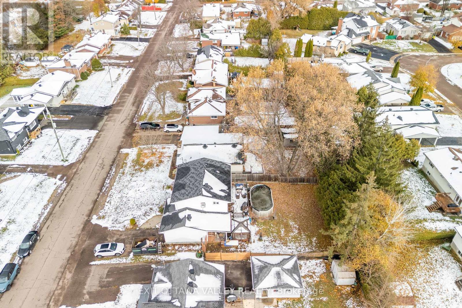 321 Patricia Avenue, Pembroke, Ontario  K8A 2C1 - Photo 37 - X12546456