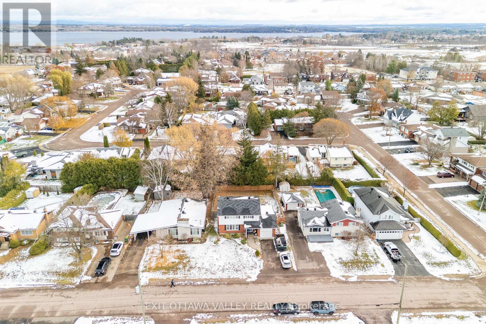 321 Patricia Avenue, Pembroke, Ontario  K8A 2C1 - Photo 45 - X12546456