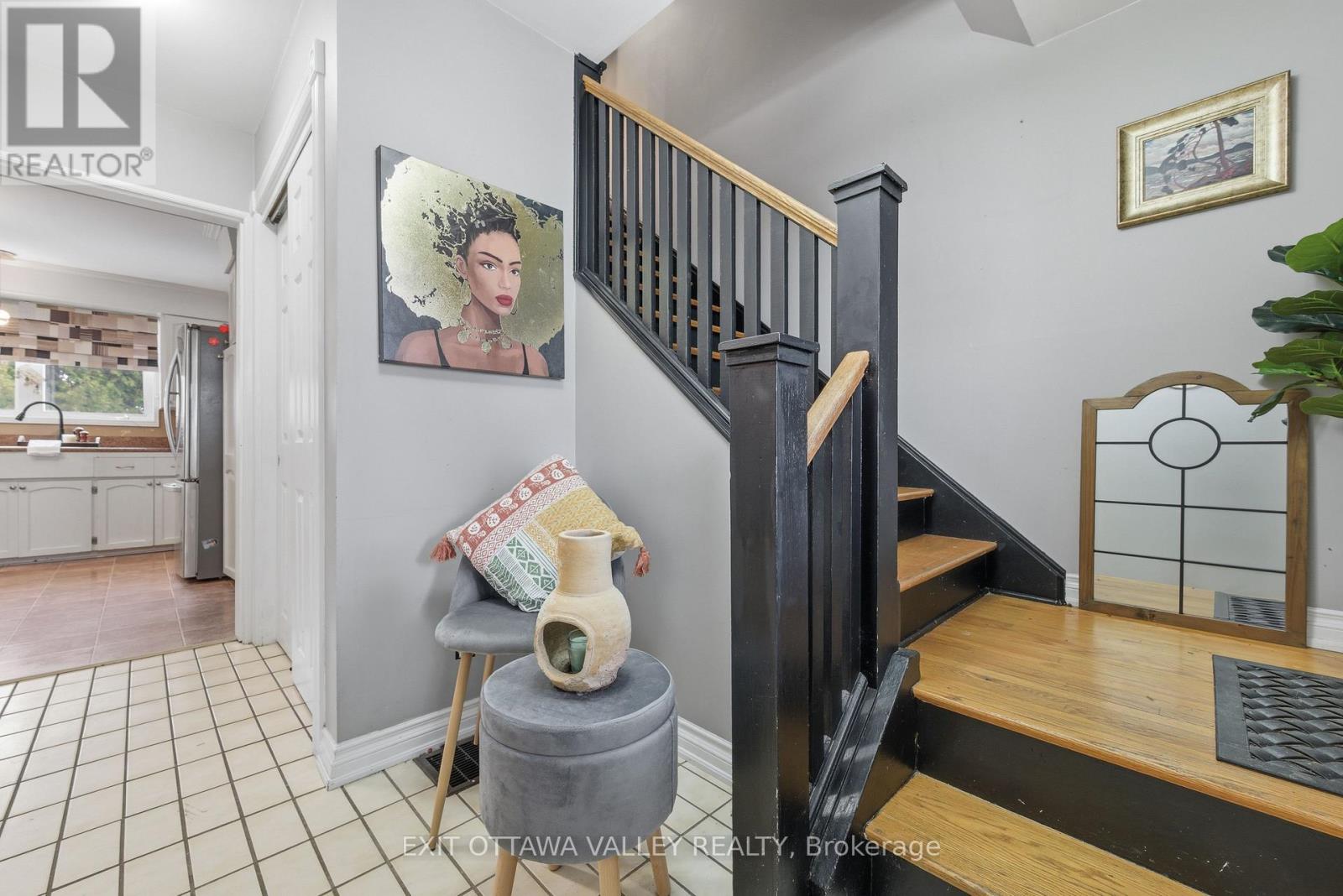 321 Patricia Avenue, Pembroke, Ontario  K8A 2C1 - Photo 9 - X12546456