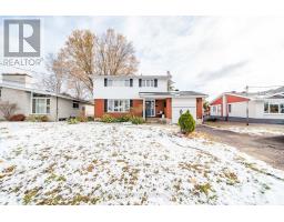 321 PATRICIA AVENUE, Pembroke, Ontario