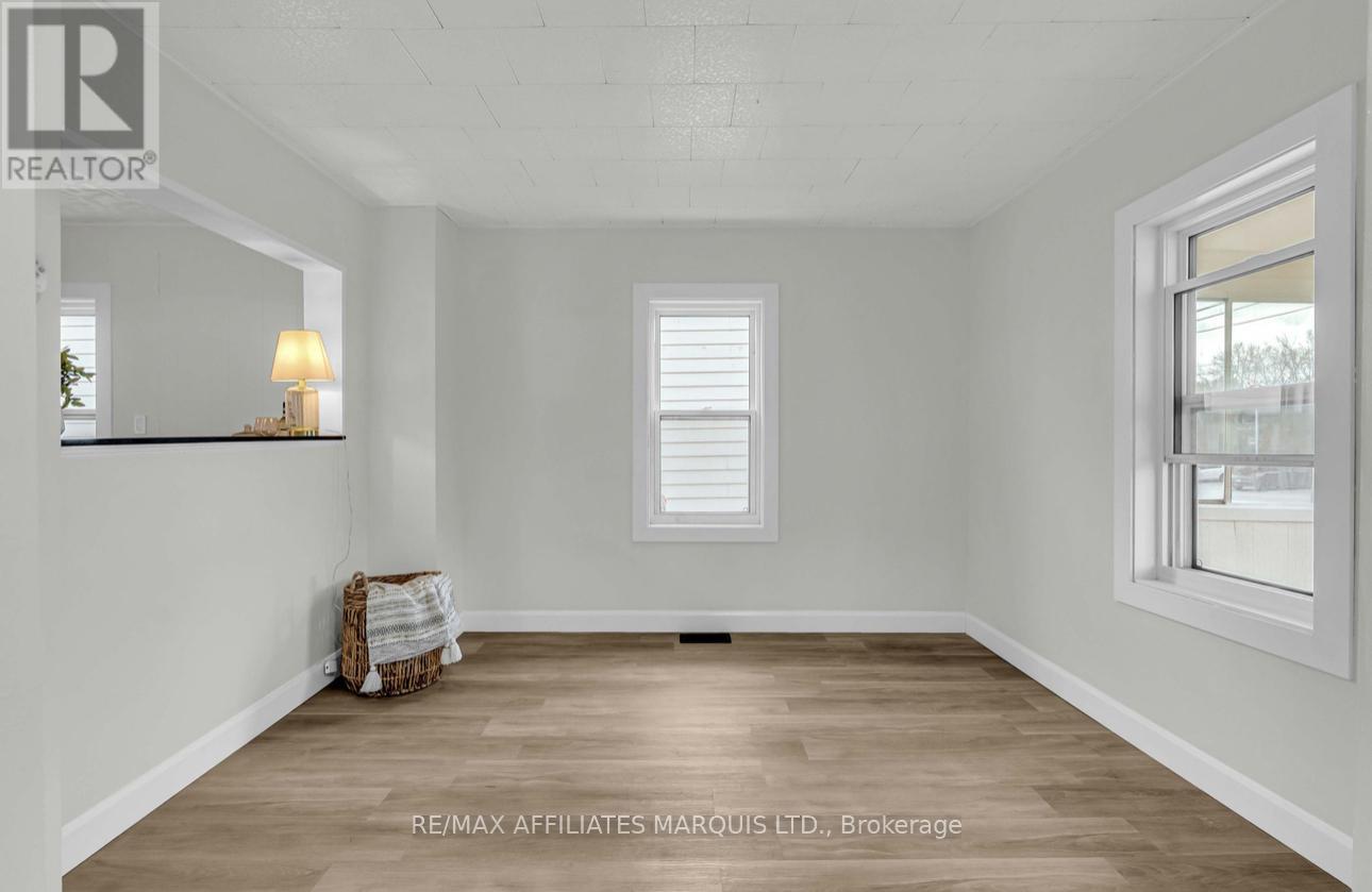 413 Cumberland Street, Cornwall, Ontario  K6J 4J2 - Photo 6 - X12546282