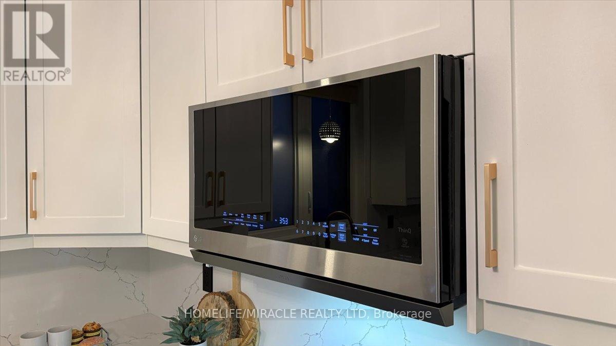 730 Bolingbroke Drive, Milton, Ontario  L9T 6Z3 - Photo 19 - W12546172