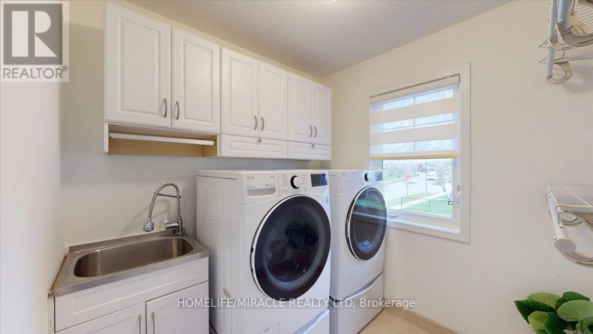 730 Bolingbroke Drive, Milton, Ontario  L9T 6Z3 - Photo 31 - W12546172