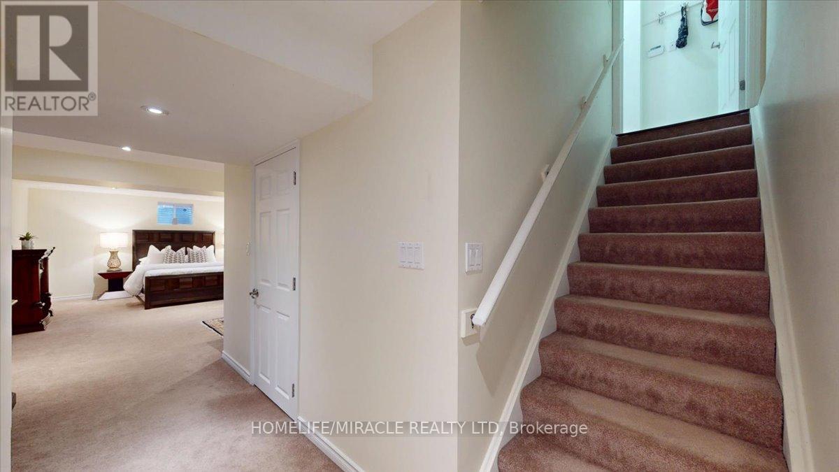 730 Bolingbroke Drive, Milton, Ontario  L9T 6Z3 - Photo 38 - W12546172