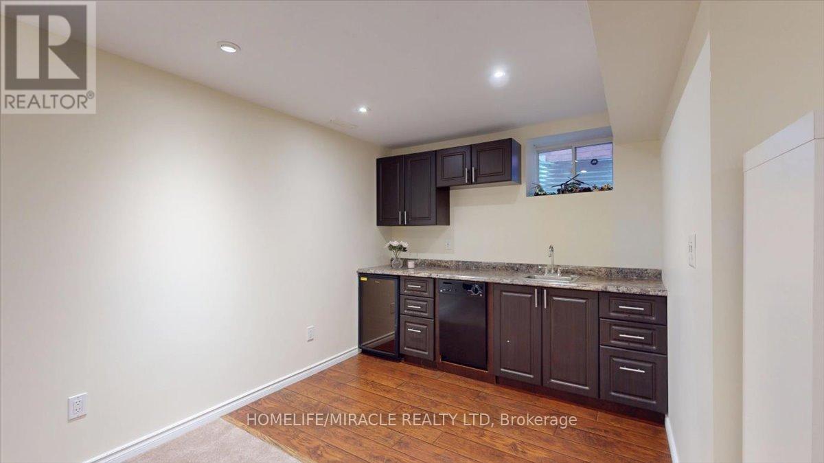 730 Bolingbroke Drive, Milton, Ontario  L9T 6Z3 - Photo 40 - W12546172