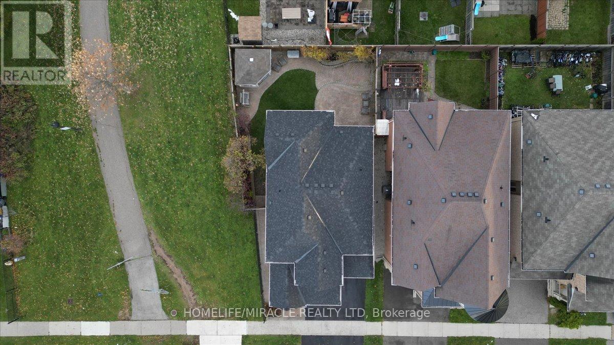 730 Bolingbroke Drive, Milton, Ontario  L9T 6Z3 - Photo 45 - W12546172