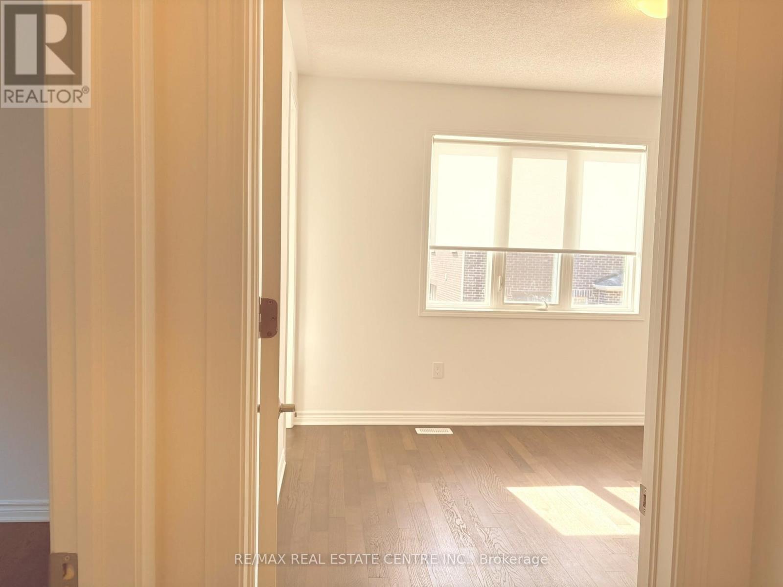 1166 Stirling Todd Terrace, Milton, Ontario  L9E 2E2 - Photo 18 - W12546192